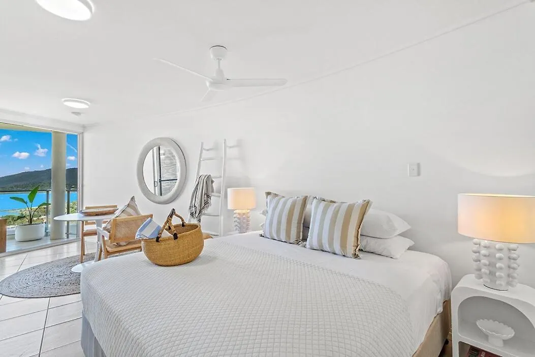 Breezes By The Sea Apartment Airlie Beach