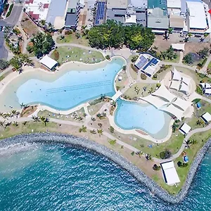 Heart Of Airlie Apartment
