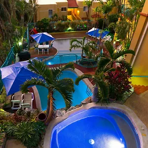 Lodge Toscana Village, Airlie Beach